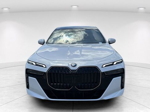 New 2026 BMW 740i xDrive AWD/4WD image 2