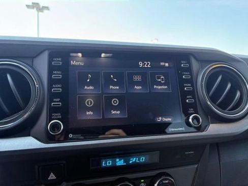 Used 2021 Toyota Tacoma TRD Off-Road AWD/4WD image 17