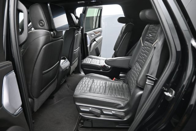 Certified 2024 Cadillac Escalade Sport Platinum w/ LPO, ONYX Package AWD/4WD image 43