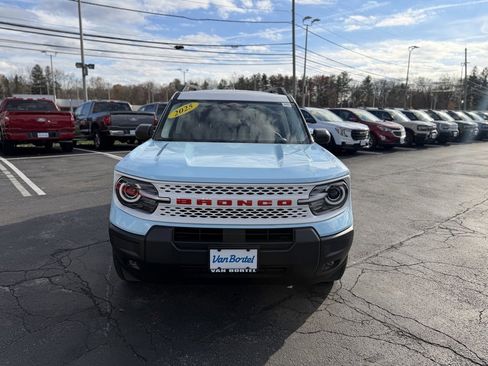 Used 2025 Ford Bronco Sport Heritage w/ Convenience Package image 9