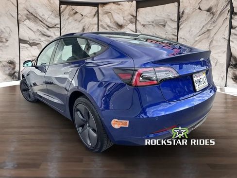 Used 2020 Tesla Model 3 Standard Range RWD image 8