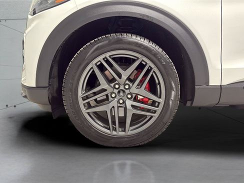 Certified 2025 Ford Explorer ST-Line w/ Premium Package AWD/4WD image 31