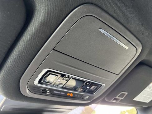 New 2025 Lincoln Nautilus Premier w/ Jet Appearance Package image 30