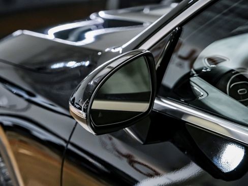 Used 2024 Mercedes-Benz GLC 300 4MATIC image 40