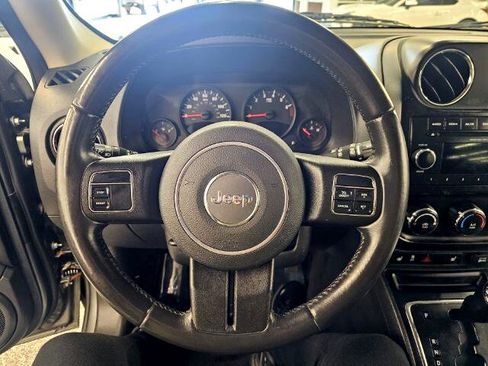 Used 2012 Jeep Patriot Latitude image 12