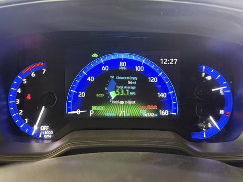 Used 2021 Toyota Corolla LE image 28