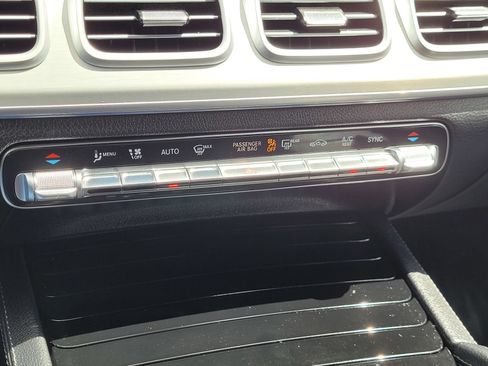 Used 2025 Mercedes-Benz GLE 350 4MATIC image 13