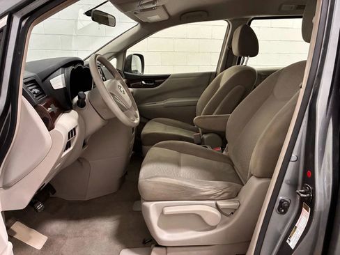 Used 2015 Nissan Quest S image 10