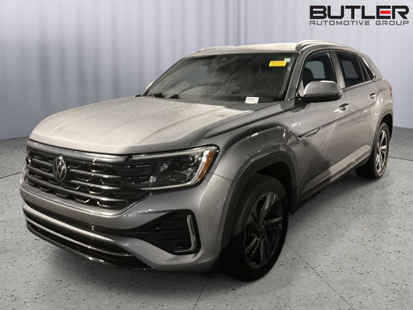 Used 2024 Volkswagen Atlas Cross Sport SEL R-Line AWD/4WD image 1