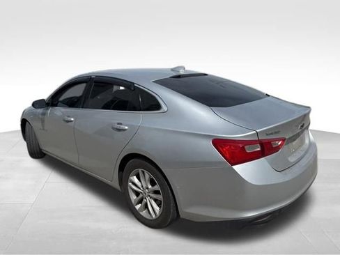 Used 2016 Chevrolet Malibu LT image 11