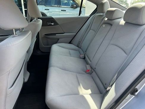 Used 2017 Honda Accord LX image 15