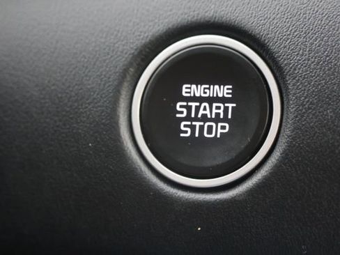 Used 2025 Kia Seltos EX AWD/4WD image 17