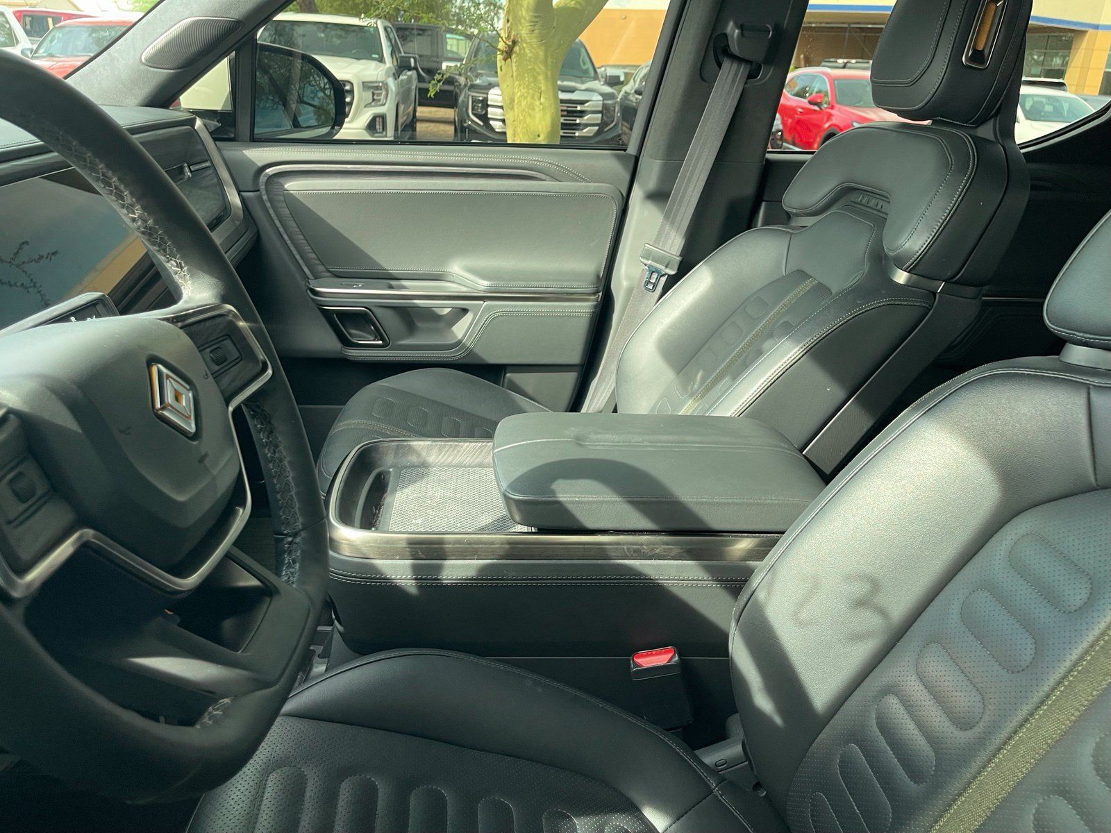 Used 2022 Rivian R1T Launch Edition AWD/4WD image 10