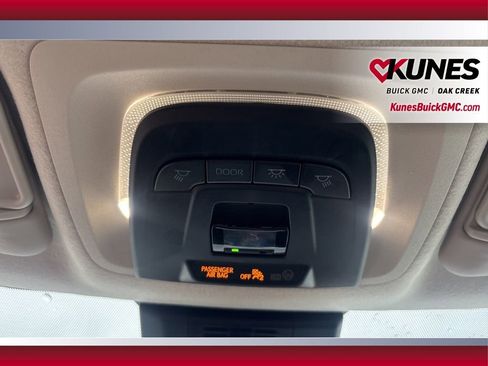 Used 2025 Toyota Corolla LE image 18