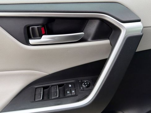 Certified 2023 Toyota RAV4 XLE Premium image 10