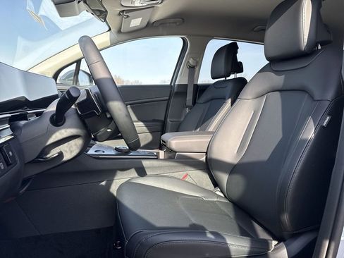 New 2026 Kia Sportage EX image 13