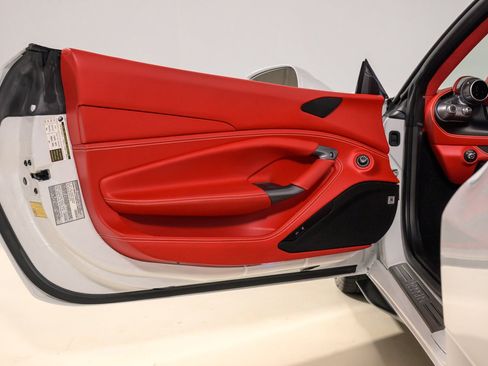 Certified 2023 Ferrari F8 Tributo RWD image 24