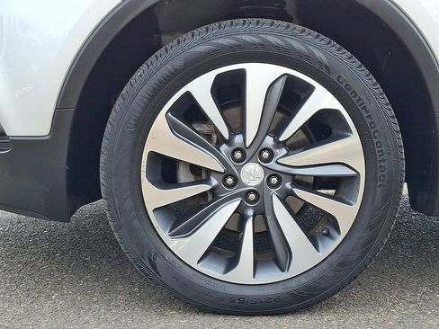 Certified 2022 Buick Encore Preferred w/ Safety Package image 11