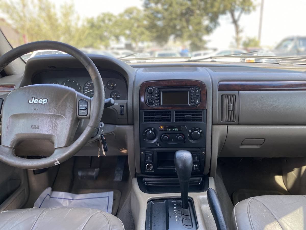 Used 2004 Jeep Grand Cherokee Limited w/ Cold Weather Group RWD image 10