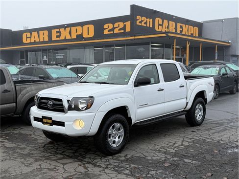 Used 2006 Toyota Tacoma PreRunner image 24