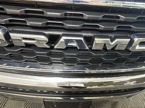 Used 2022 RAM 1500 Big Horn AWD/4WD image 8