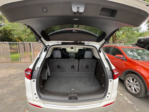 Used 2019 Buick Enclave Avenir w/ Avenir Technology Package AWD/4WD image 20
