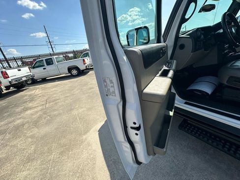 Used 2005 HUMMER H2 AWD/4WD image 34