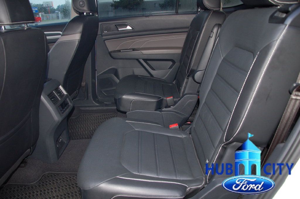 Used 2022 Volkswagen Atlas SEL Premium AWD/4WD image 12