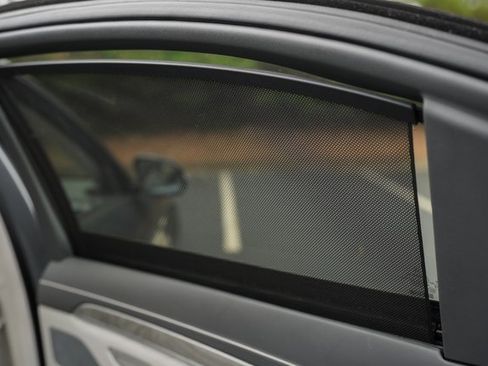 Used 2017 Mercedes-Benz S 550 Sedan image 39