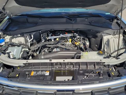 Used 2026 Ford Explorer Active w/ Active Comfort Package RWD image 24