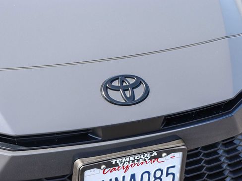 Certified 2025 Toyota Camry SE FWD image 13