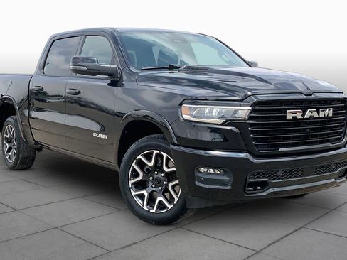Used 2025 RAM 1500 Laramie w/ Sport Appearance Package AWD/4WD image 3