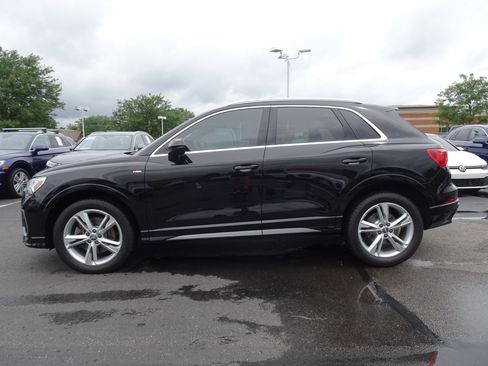 Used 2020 Audi Q3 2.0T Premium Plus w/ Premium Plus Package AWD/4WD image 2
