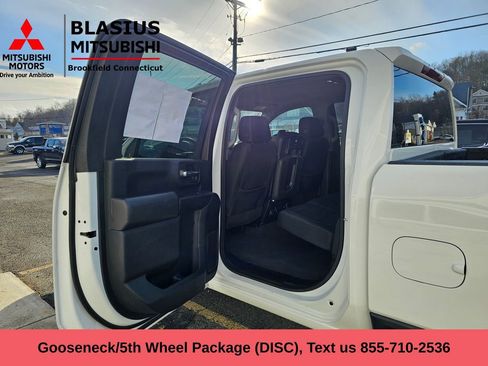 Used 2024 Chevrolet Silverado 2500 Custom w/ Custom Value Package image 17