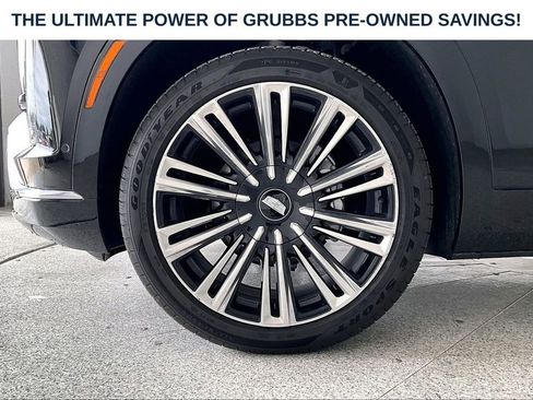Used 2026 Cadillac Vistiq Premium Luxury w/ LPO, Floor Liner Package AWD/4WD image 12
