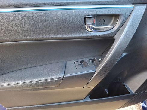 Used 2016 Toyota Corolla L image 10