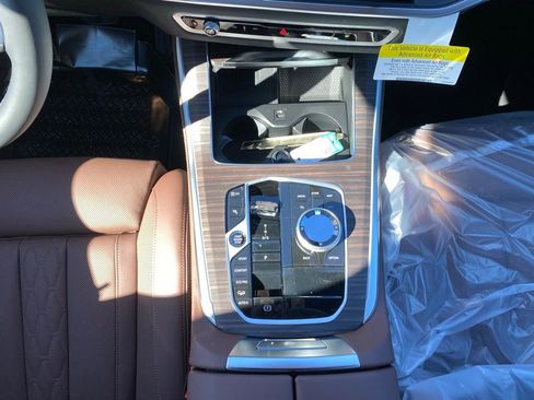 New 2026 BMW X5 M60i image 10