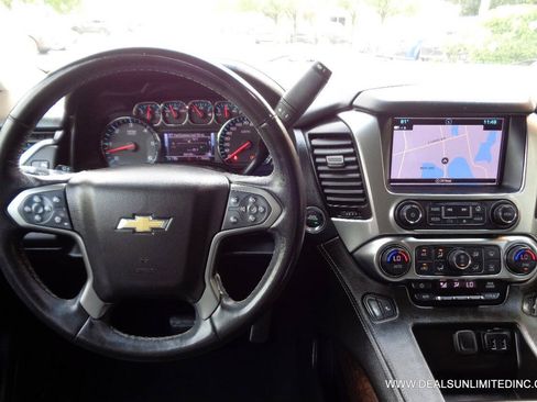 Used 2019 Chevrolet Tahoe LT AWD/4WD image 10