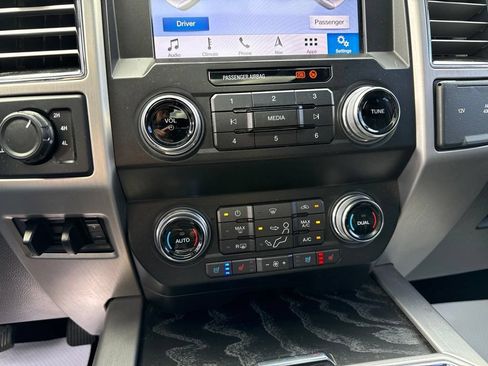 Used 2019 Ford F350 Platinum w/ Platinum Ultimate Package AWD/4WD image 43
