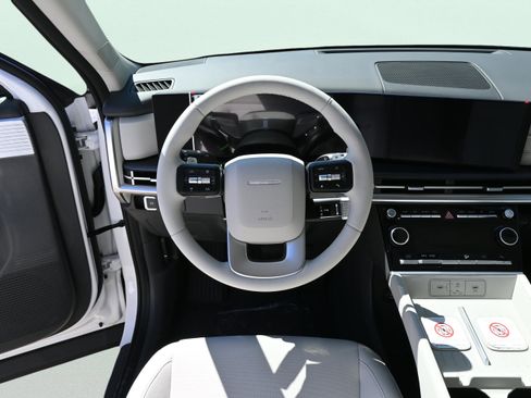 New 2026 Hyundai Santa Fe SE FWD image 12