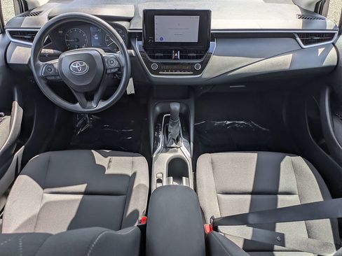 Used 2025 Toyota Corolla LE FWD image 14