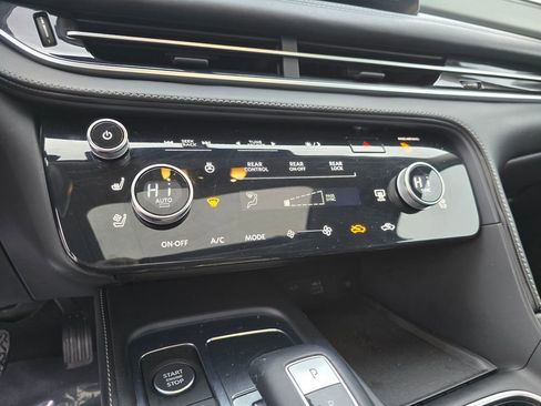 Certified 2023 INFINITI QX60 Luxe w/ Cargo Package image 33