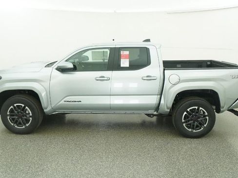 New 2026 Toyota Tacoma TRD Sport w/ TRD Sport Upgrade Package image 34
