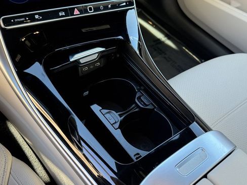 Used 2025 Mercedes-Benz C 300 Sedan image 20
