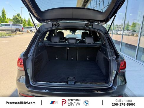 Used 2021 Mercedes-Benz GLC 300 4MATIC image 9