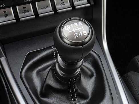 Used 2023 Toyota GR86 w/ ALL Weather Mat Package (TMS) RWD image 30