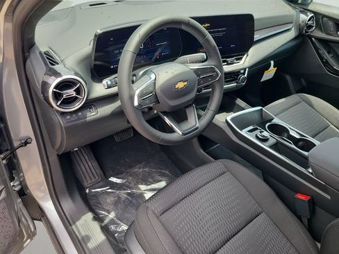 New 2027 Chevrolet Equinox LT FWD image 19