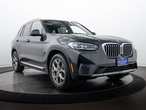 Used 2022 BMW X3 xDrive30i w/ Convenience Package AWD/4WD image 2