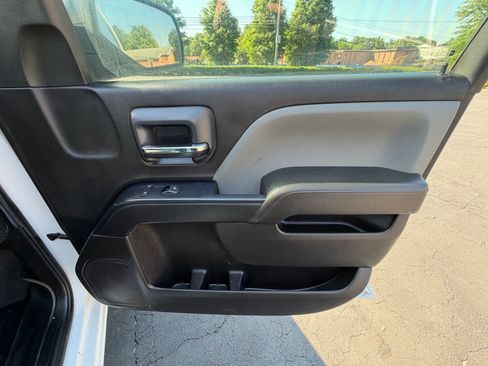 Used 2018 Chevrolet Silverado 2500 W/T w/ WT Convenience Package AWD/4WD image 23