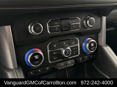 Used 2023 GMC Yukon XL SLT image 22